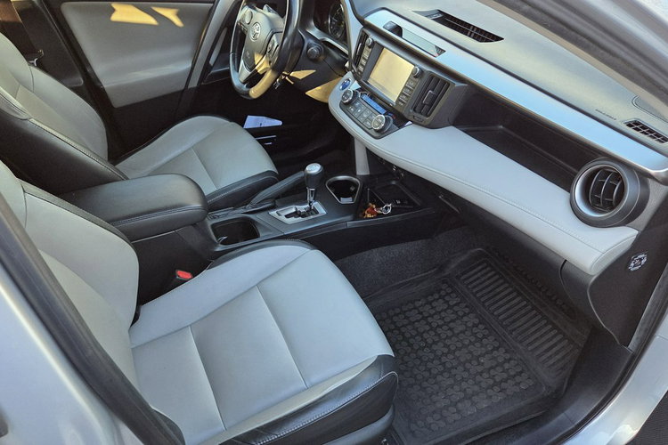 Toyota RAV-4 2.5 Hybrid Skóra Navi PDC Hand FreeEl. Klapa Serwis Kamera zdjęcie 12