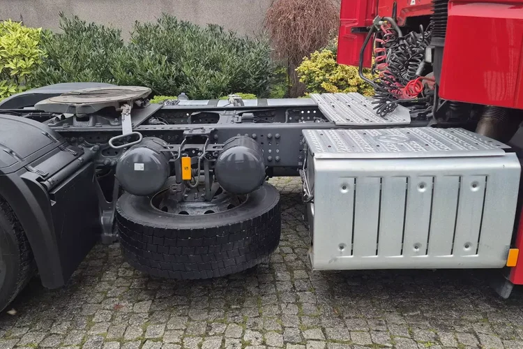 Mercedes 1845 zdjęcie 12