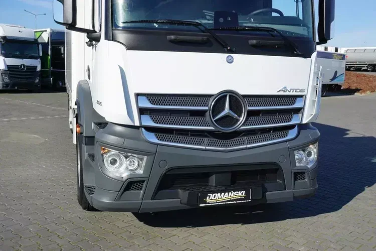 Mercedes ANTOS / 2535 / EURO 6 / CHŁODNIA + WINDA / 23 PALETY / OŚ SKRĘTNA zdjęcie 29