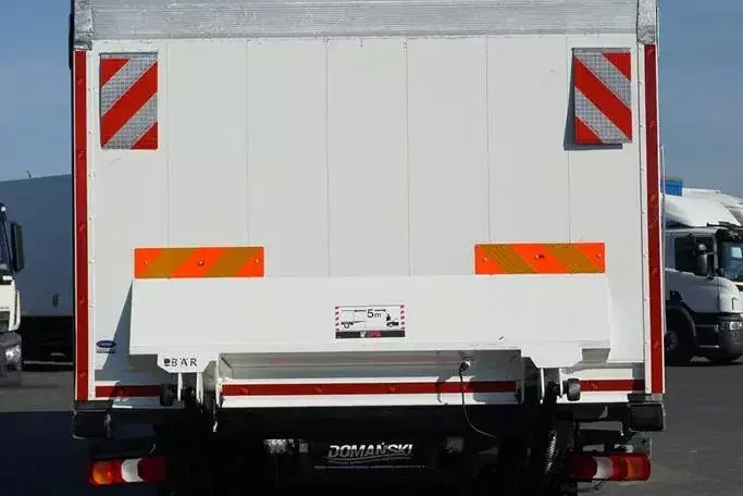 Mercedes ANTOS / 2535 / EURO 6 / CHŁODNIA + WINDA / 23 PALETY / OŚ SKRĘTNA zdjęcie 32