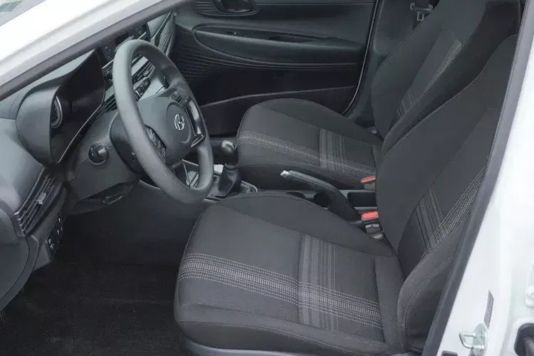 Hyundai i20 zdjęcie 8