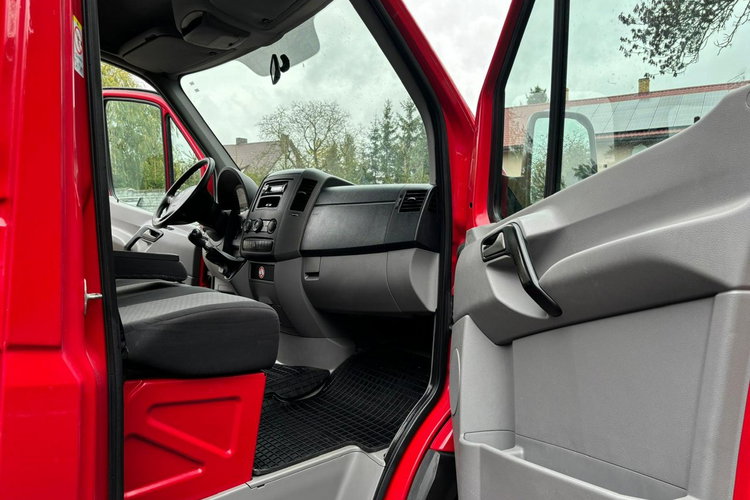 Volkswagen Crafter 2.0 140KM 2013 L2H2 6 osobowy Brygadówka Klimatyzacja Tempomat Webasto zdjęcie 14