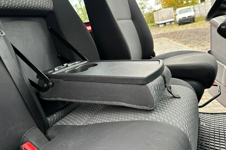 Volkswagen Crafter 2.0 140KM 2013 L2H2 6 osobowy Brygadówka Klimatyzacja Tempomat Webasto zdjęcie 15