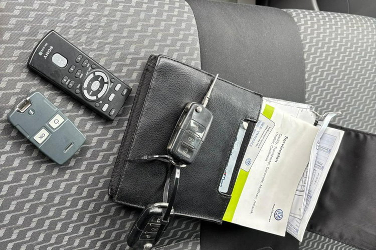 Volkswagen Crafter 2.0 140KM 2013 L2H2 6 osobowy Brygadówka Klimatyzacja Tempomat Webasto zdjęcie 24