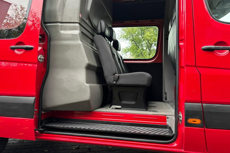 Volkswagen Crafter 2.0 140KM 2013 L2H2 6 osobowy Brygadówka Klimatyzacja Tempomat Webasto zdjęcie 6