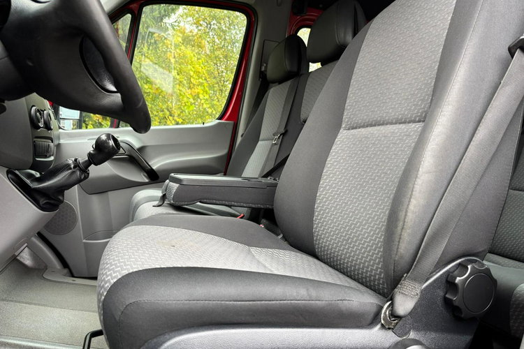 Volkswagen Crafter 2.0 140KM 2013 L2H2 6 osobowy Brygadówka Klimatyzacja Tempomat Webasto zdjęcie 8