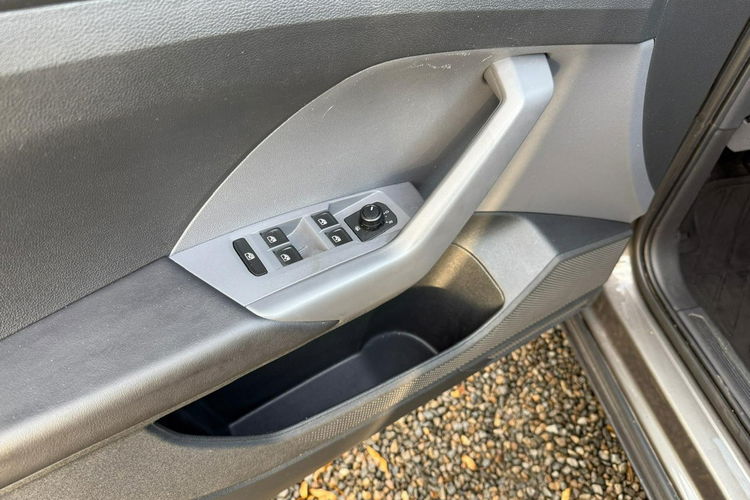 Volkswagen T-Cross klima, gwarancja, zarejestrowany zdjęcie 18