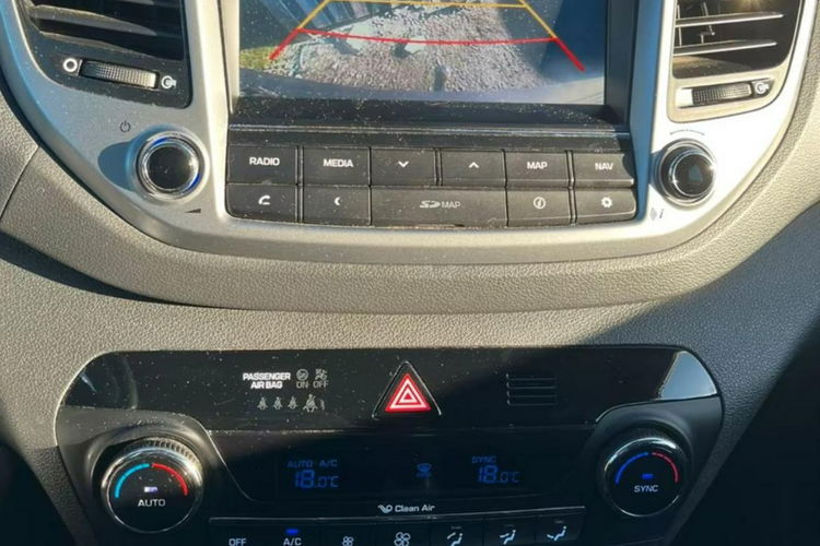 Hyundai Tucson 1.7 CRDi 140KM Automat Podgrz. fotele + kiera + tylna kanapa Kam.cof zdjęcie 7