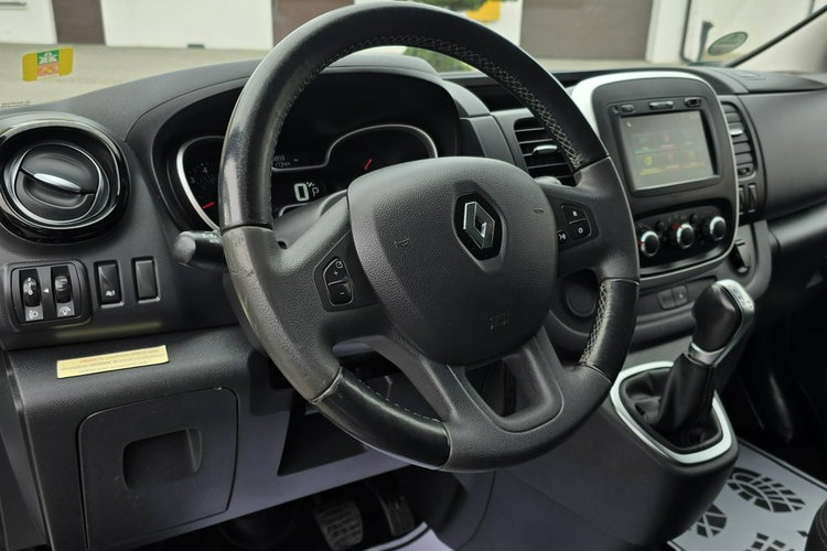 Renault Trafic 2.0dci 9 Osobowe, Automat, LONG.Klimatyzacja.NavigacjaSalon PL. zdjęcie 19