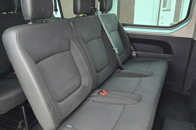 Renault Trafic 2.0dci 9 Osobowe, Automat, LONG.Klimatyzacja.NavigacjaSalon PL. zdjęcie 25