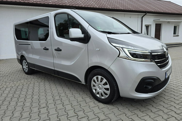 Renault Trafic 2.0dci 9 Osobowe, Automat, LONG.Klimatyzacja.NavigacjaSalon PL. zdjęcie 5