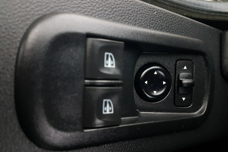 Renault Master 8EP CHŁODNIA MROŹNIA 4.24x2.13x2.05 IZOTERMA AGREGAT THERMO KING V-500 zdjęcie 10