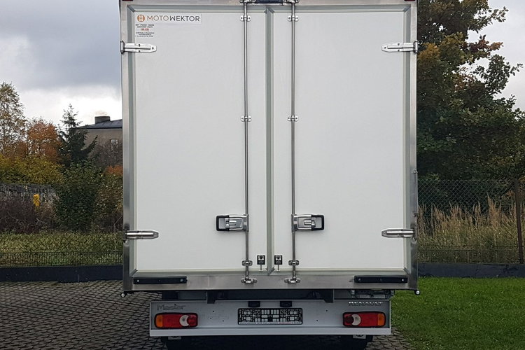 Renault Master 8EP CHŁODNIA MROŹNIA 4.24x2.13x2.05 IZOTERMA AGREGAT THERMO KING V-500 zdjęcie 16