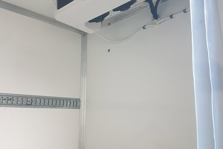 Renault Master 8EP CHŁODNIA MROŹNIA 4.24x2.13x2.05 IZOTERMA AGREGAT THERMO KING V-500 zdjęcie 6