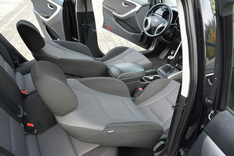 i30 Duża Navi Kamera Ledy Klimatronic Grzana Fotele ASO HYUNDAI zdjęcie 18
