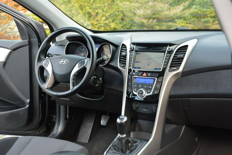 i30 Duża Navi Kamera Ledy Klimatronic Grzana Fotele ASO HYUNDAI zdjęcie 19