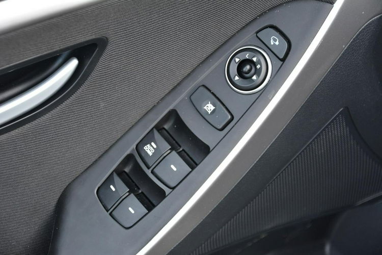 i30 Duża Navi Kamera Ledy Klimatronic Grzana Fotele ASO HYUNDAI zdjęcie 27