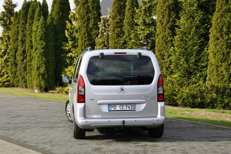 Peugeot Partner 1.6HDI(120KM) Lift Tepee Led Klimatronik 2xParktronik Welur Reling ASO zdjęcie 15