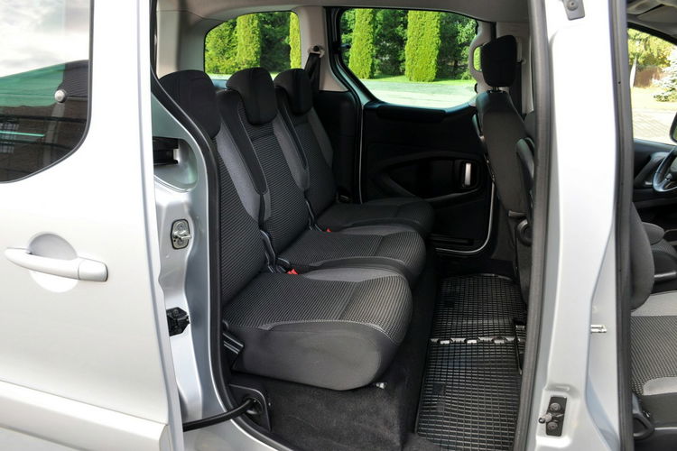 Peugeot Partner 1.6HDI(120KM) Lift Tepee Led Klimatronik 2xParktronik Welur Reling ASO zdjęcie 20