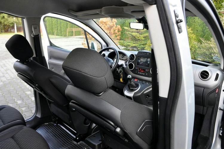 Peugeot Partner 1.6HDI(120KM) Lift Tepee Led Klimatronik 2xParktronik Welur Reling ASO zdjęcie 24