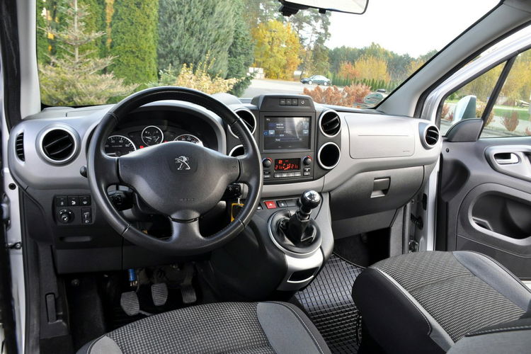 Peugeot Partner 1.6HDI(120KM) Lift Tepee Led Klimatronik 2xParktronik Welur Reling ASO zdjęcie 29