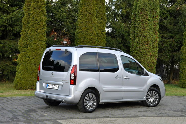 Peugeot Partner 1.6HDI(120KM) Lift Tepee Led Klimatronik 2xParktronik Welur Reling ASO zdjęcie 5