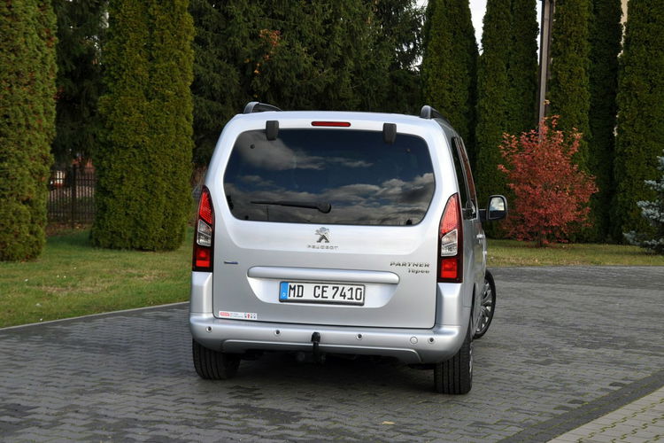 Peugeot Partner 1.6HDI(120KM) Lift Tepee Led Klimatronik 2xParktronik Welur Reling ASO zdjęcie 7