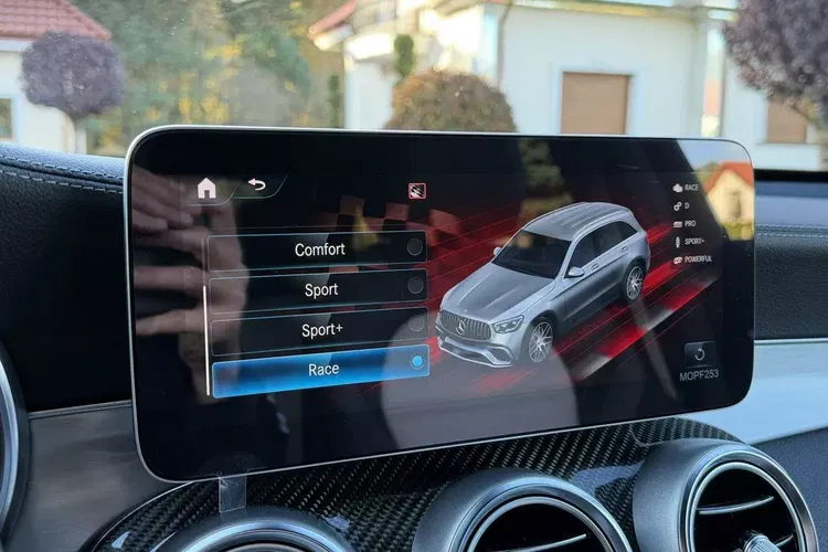 Mercedes glc zdjęcie 30