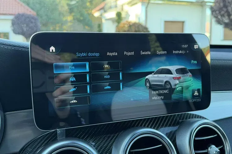 Mercedes glc zdjęcie 33