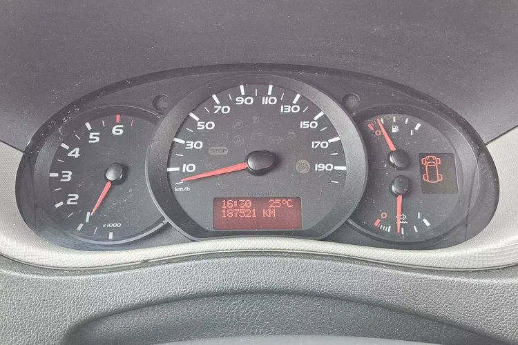 Renault Master L3H2 46999zł Netto 2.3 dCi/131KM zdjęcie 21