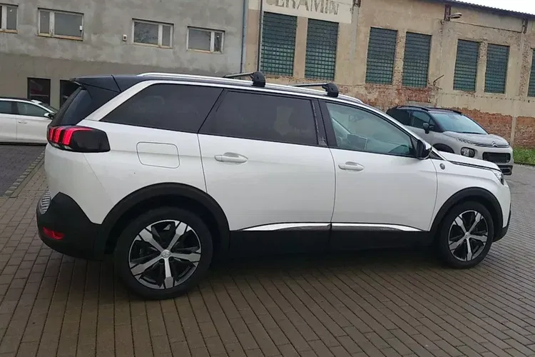 Peugeot 5008 zdjęcie 1
