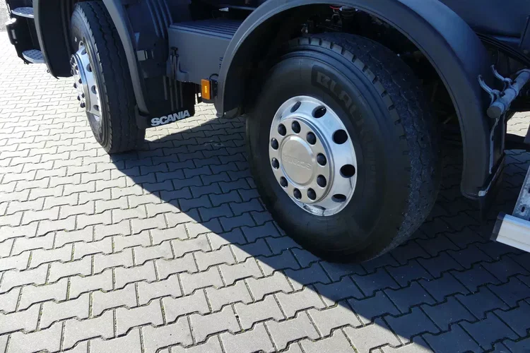 Scania P410 8x4 / WYWROTKA TYLNO ZSYPOWA / ALUFELGI / zdjęcie 3
