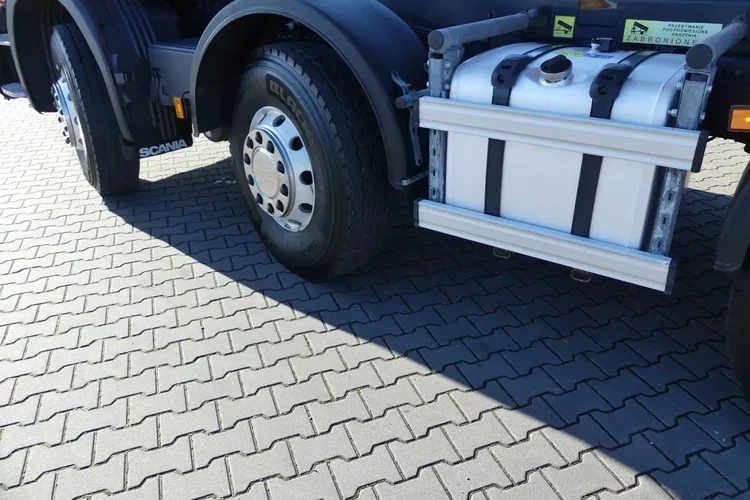 Scania P410 8x4 / WYWROTKA TYLNO ZSYPOWA / ALUFELGI / zdjęcie 4