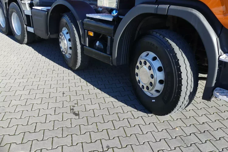 Scania P410 8x4 / WYWROTKA TYLNO ZSYPOWA / ALUFELGI / zdjęcie 7