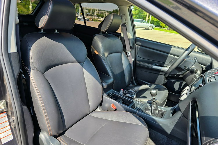 XV Subaru XV 2.0 Diesel Unlimited Full serwis zdjęcie 33