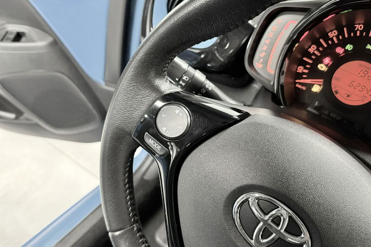 Toyota Aygo 1.0 69KM X-CITE | LED | Kamera | POLSKI SALON | Bezwypadkowy zdjęcie 17