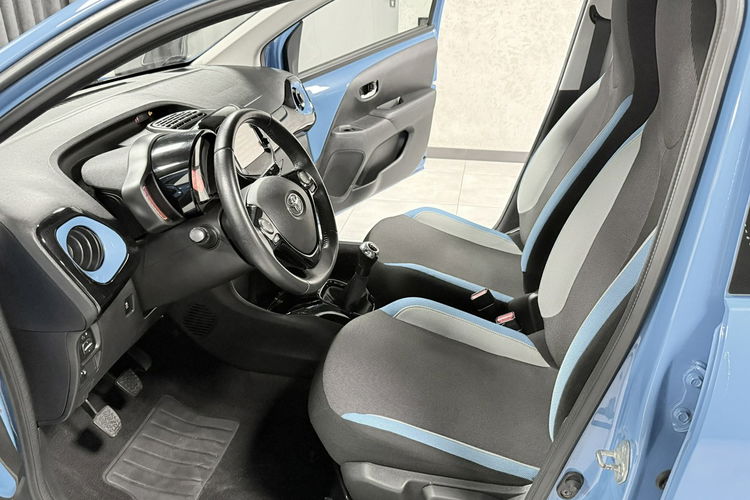 Toyota Aygo 1.0 69KM X-CITE | LED | Kamera | POLSKI SALON | Bezwypadkowy zdjęcie 27