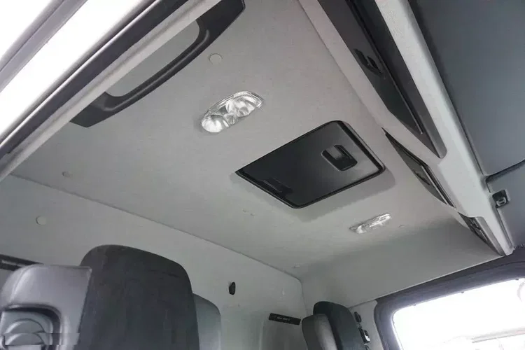 Mercedes / ANTOS / 2535 / ACC / E 6 / BDF + WINDA / 7.15 , 7.45, 7.82 M / OŚ SKRĘTNA zdjęcie 17