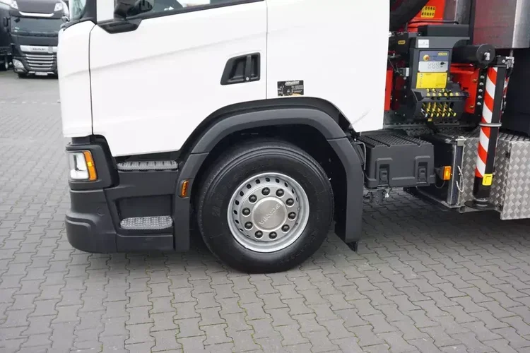 Scania P 410 / 6 X 2 / SKRZYNIOWY + HDS / PALFINGER PK 24 001 / OŚ SKRĘTNA / WYS. 15 M zdjęcie 18