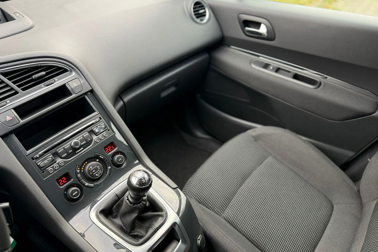 Peugeot 5008 2.0 HDI 7osób zdjęcie 30