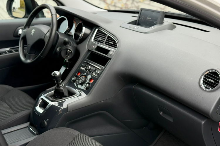 Peugeot 5008 2.0 HDI 7osób zdjęcie 7