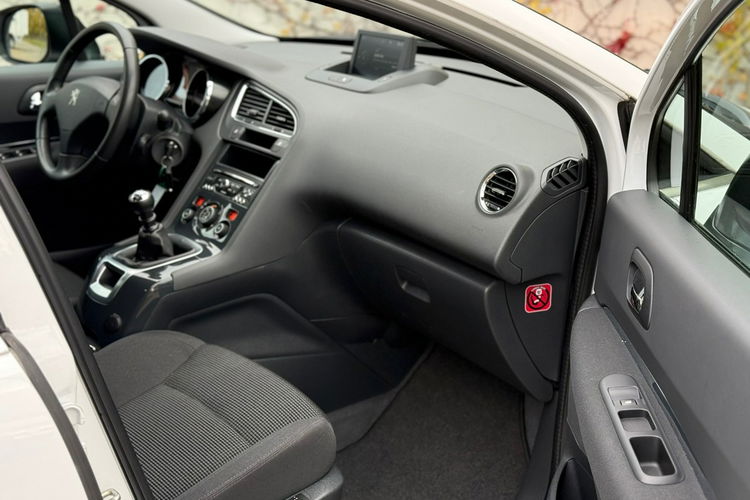 Peugeot 5008 2.0 HDI 7osób zdjęcie 8