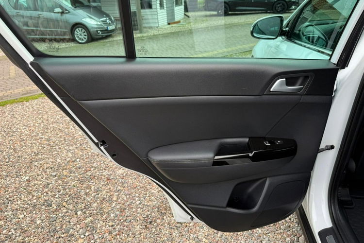 Kia Sportage Asystent pasa ruchu, system pasa ruchu, nagłośnienie JBL zdjęcie 10