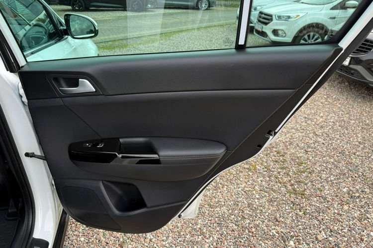 Kia Sportage Asystent pasa ruchu, system pasa ruchu, nagłośnienie JBL zdjęcie 13