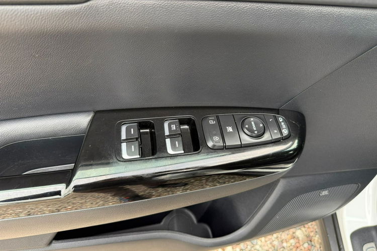 Kia Sportage Asystent pasa ruchu, system pasa ruchu, nagłośnienie JBL zdjęcie 20