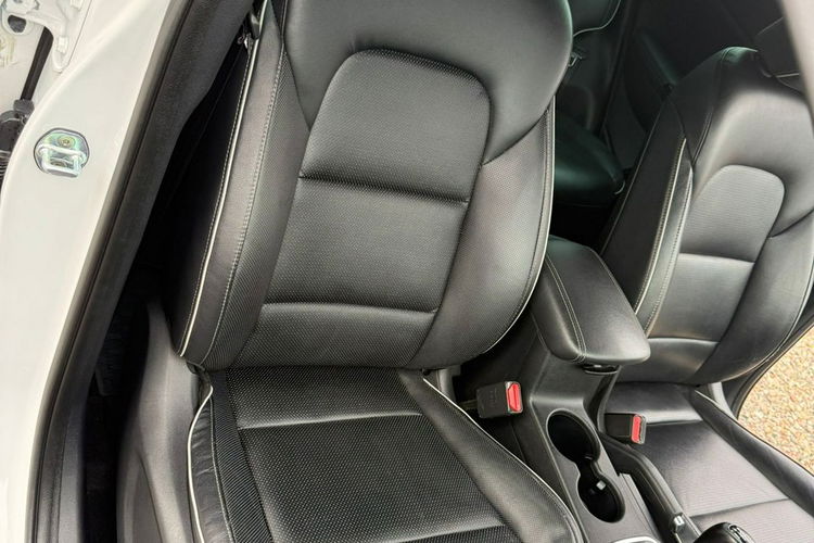 Kia Sportage Asystent pasa ruchu, system pasa ruchu, nagłośnienie JBL zdjęcie 32