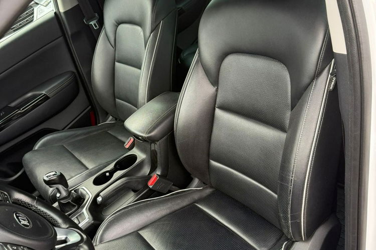 Kia Sportage Asystent pasa ruchu, system pasa ruchu, nagłośnienie JBL zdjęcie 33