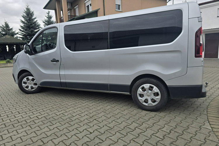 Renault Trafic 2.0dci Salon PL.Serwis.9 Osobowe..LONG.t.Parktronic.Ledy. zdjęcie 13