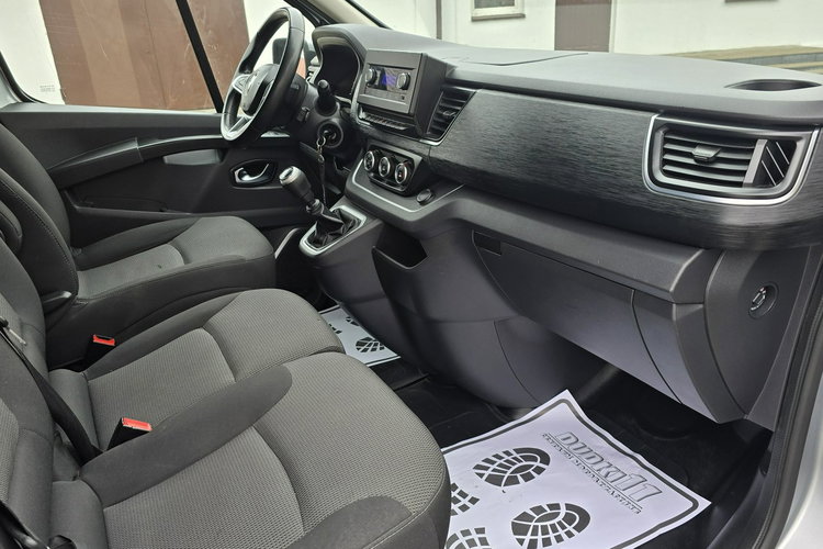 Renault Trafic 2.0dci Salon PL.Serwis.9 Osobowe..LONG.t.Parktronic.Ledy. zdjęcie 28