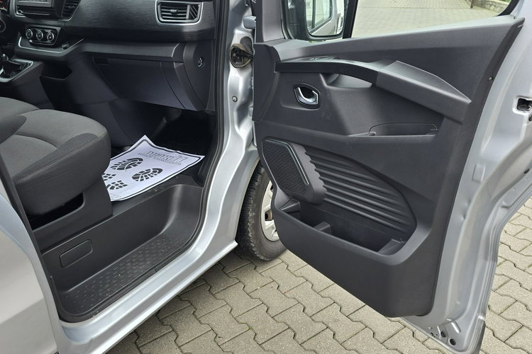 Renault Trafic 2.0dci Salon PL.Serwis.9 Osobowe..LONG.t.Parktronic.Ledy. zdjęcie 29